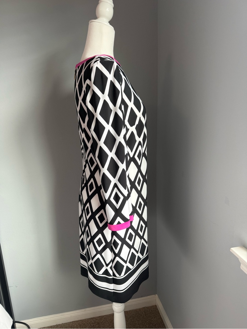 Joseph Ribkoff Dress Black & White Diamond Geometric Print Shift Dress Hot Pink - Picture 7 of 16